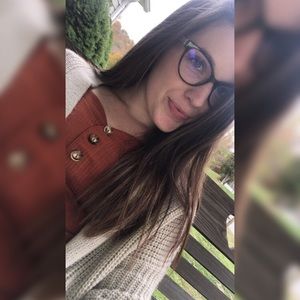 Meet your Posher, Candace